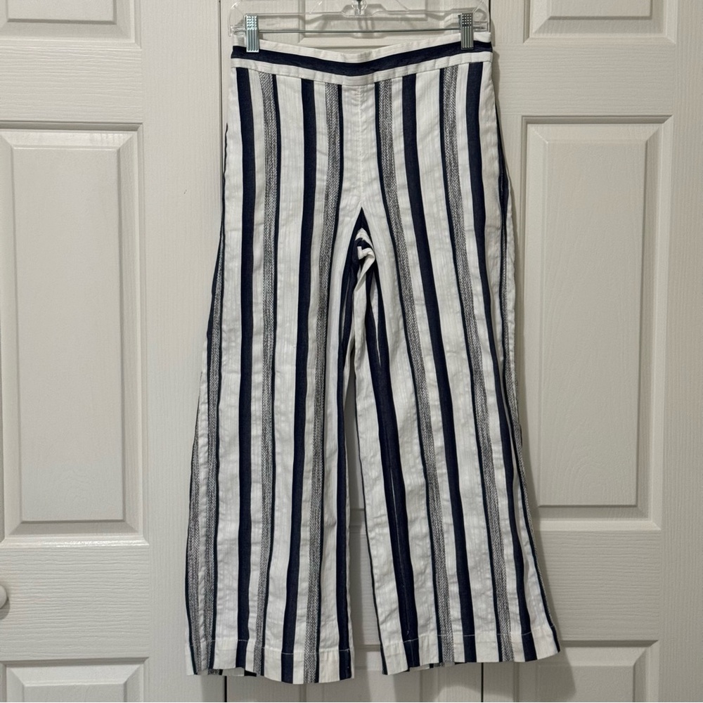 LOFT Outlet Navy White Striped Wide Leg Crop Pants Small - Picture 2 of 15